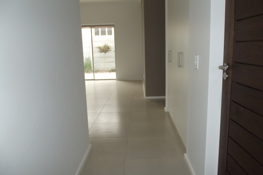 3 Bedroom Property for Sale in Mooikloof Country Estate Western Cape